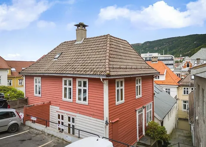 Апартаменты The Red House - Affordable Living In Center