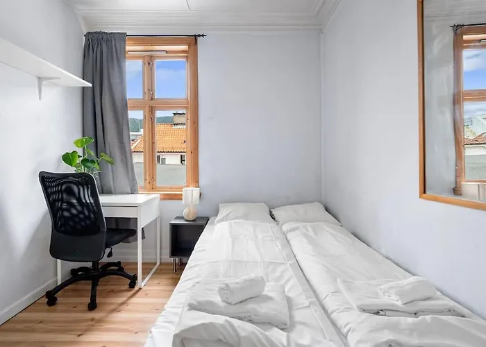 The Red House - Affordable Living In Center Апартаменты Берген