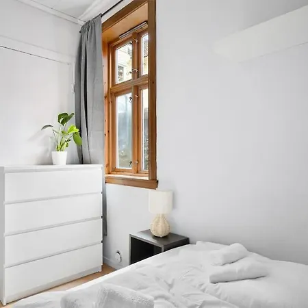 Daire The Red House - Affordable Living In Center *