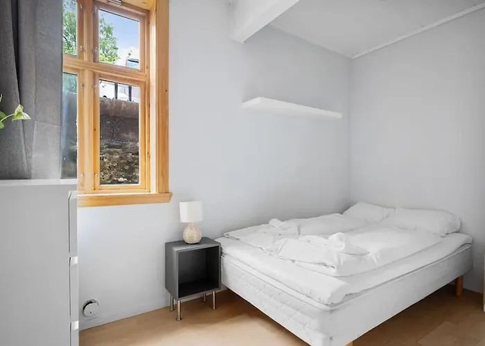 The Red House - Affordable Living In Center * Μπέργκεν